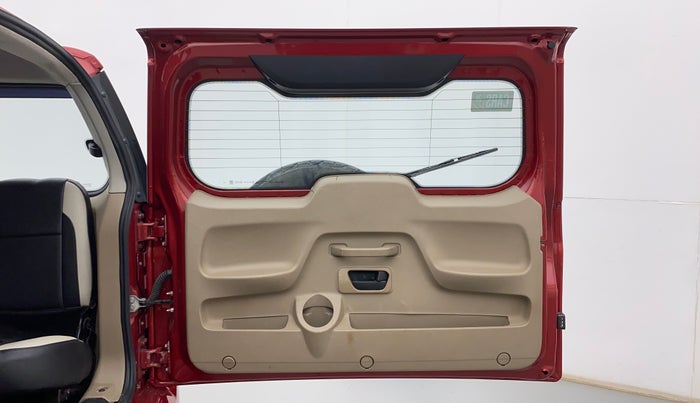 2017 Mahindra TUV300 T8, Diesel, Manual, 75,065 km, Boot Door Open