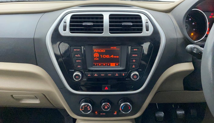 2017 Mahindra TUV300 T8, Diesel, Manual, 75,065 km, Air Conditioner