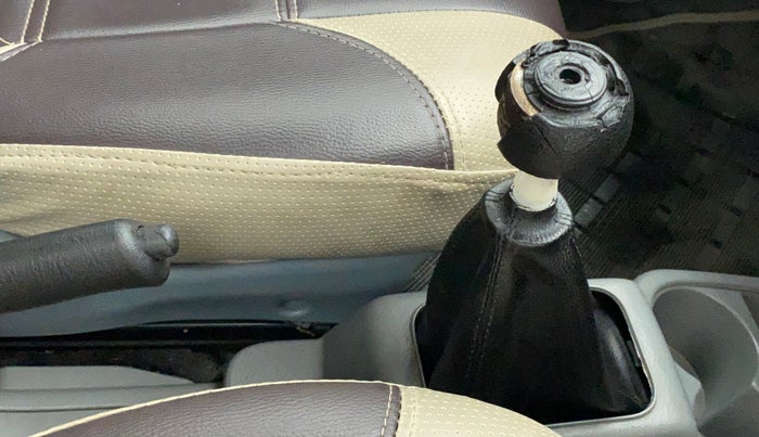 2013 Maruti Alto K10 LXI, Petrol, Manual, 32,789 km, Gear Lever