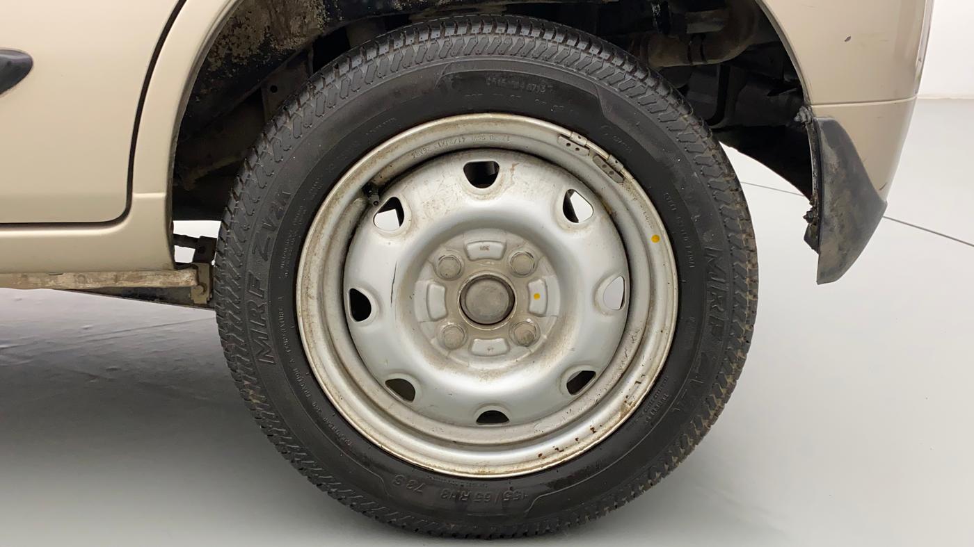 2013 Maruti Alto K10 LXI, Petrol, Manual, 32,789 km, Left Rear Wheel