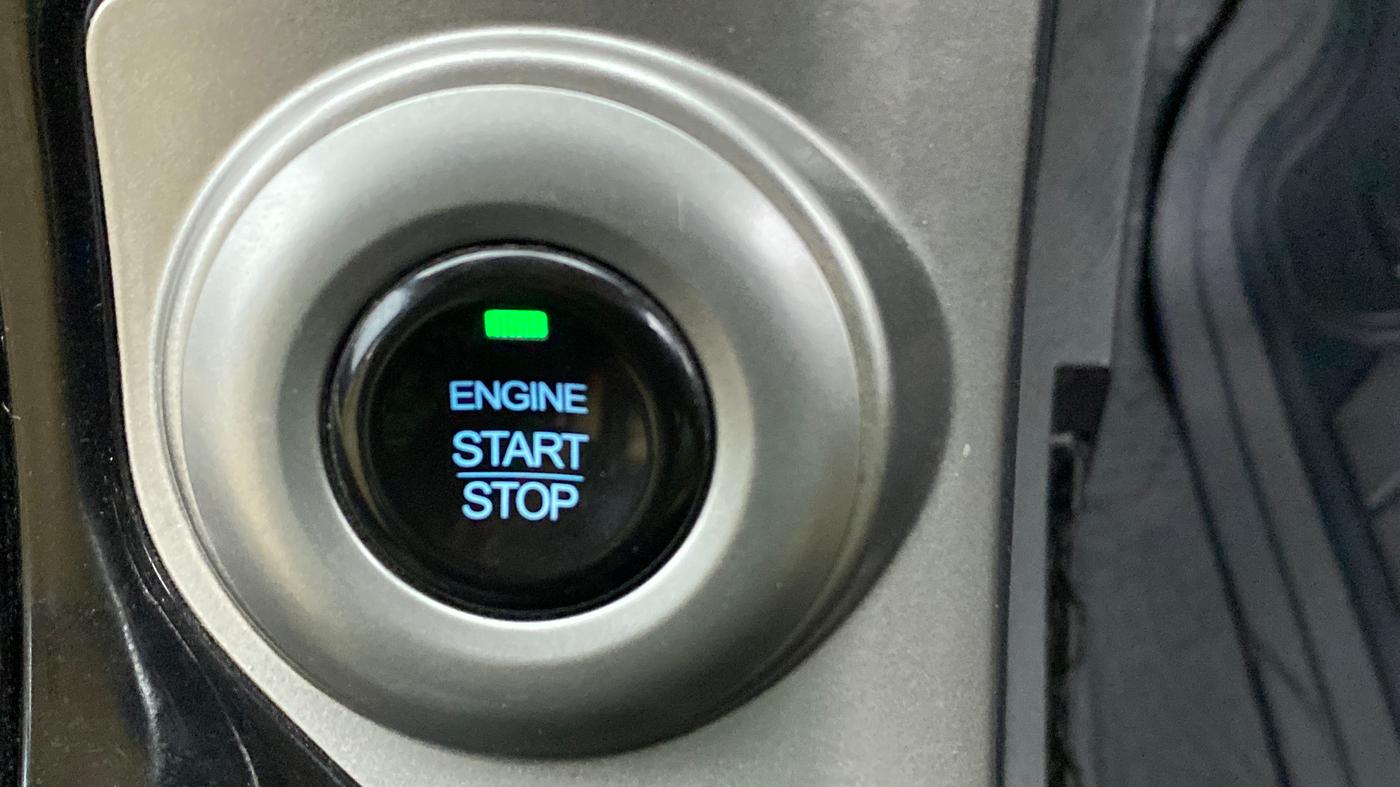 2018 Mahindra XUV500 W9 AT, Diesel, Automatic, 21,861 km, Keyless Start/ Stop Button