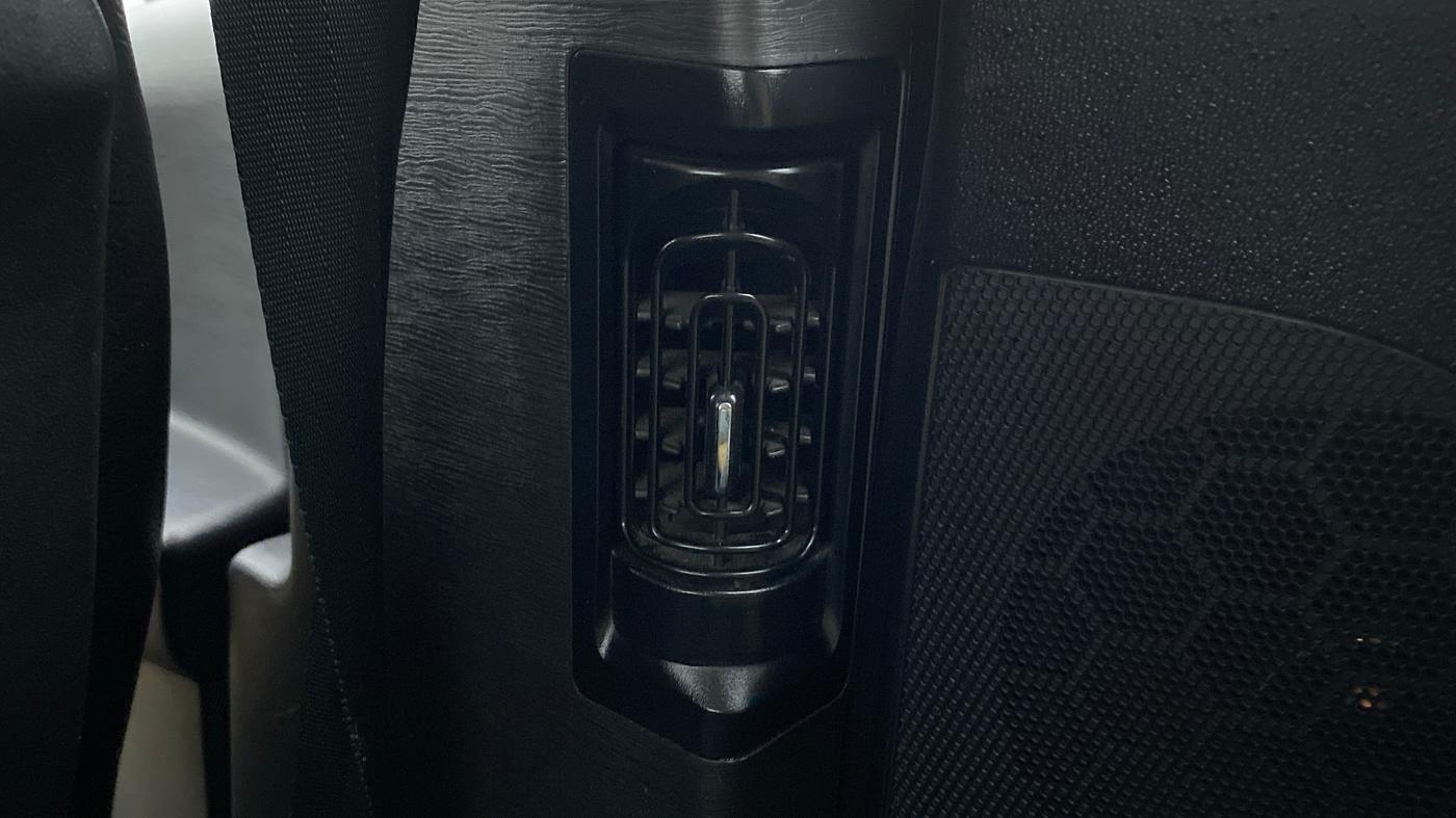 2018 Mahindra XUV500 W9 AT, Diesel, Automatic, 21,861 km, Rear AC Vents