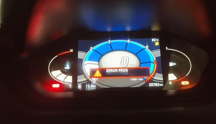 2021 Nissan MAGNITE XV PREMIUM, Petrol, Manual, 25,770 km, Odometer Image