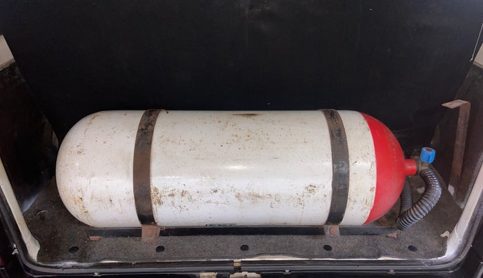 2018 Maruti Eeco 5 STR WITH A/C+HTR, CNG, Manual, 84,069 km, Boot Inside