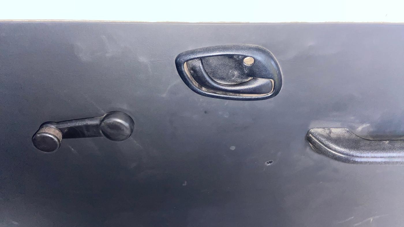 2018 Maruti Eeco 5 STR WITH A/C+HTR, CNG, Manual, 84,053 km, Driver Side Door Panels Control