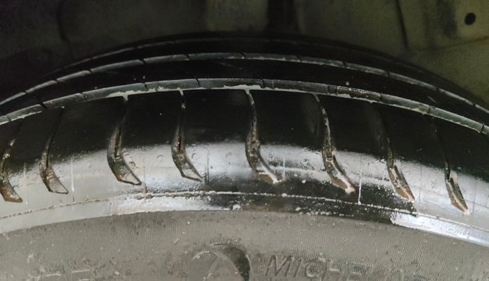 2018 Tata NEXON XZ PLUS DIESEL, Diesel, Manual, 84,058 km, Right Rear Tyre Tread