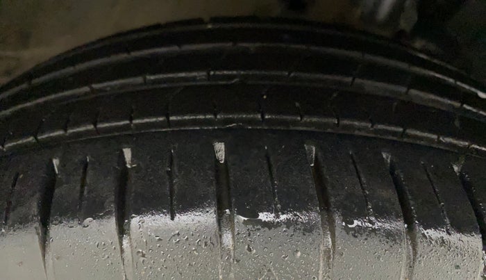 2019 Maruti Baleno ZETA PETROL 1.2, Petrol, Manual, 34,794 km, Right Front Tyre Tread