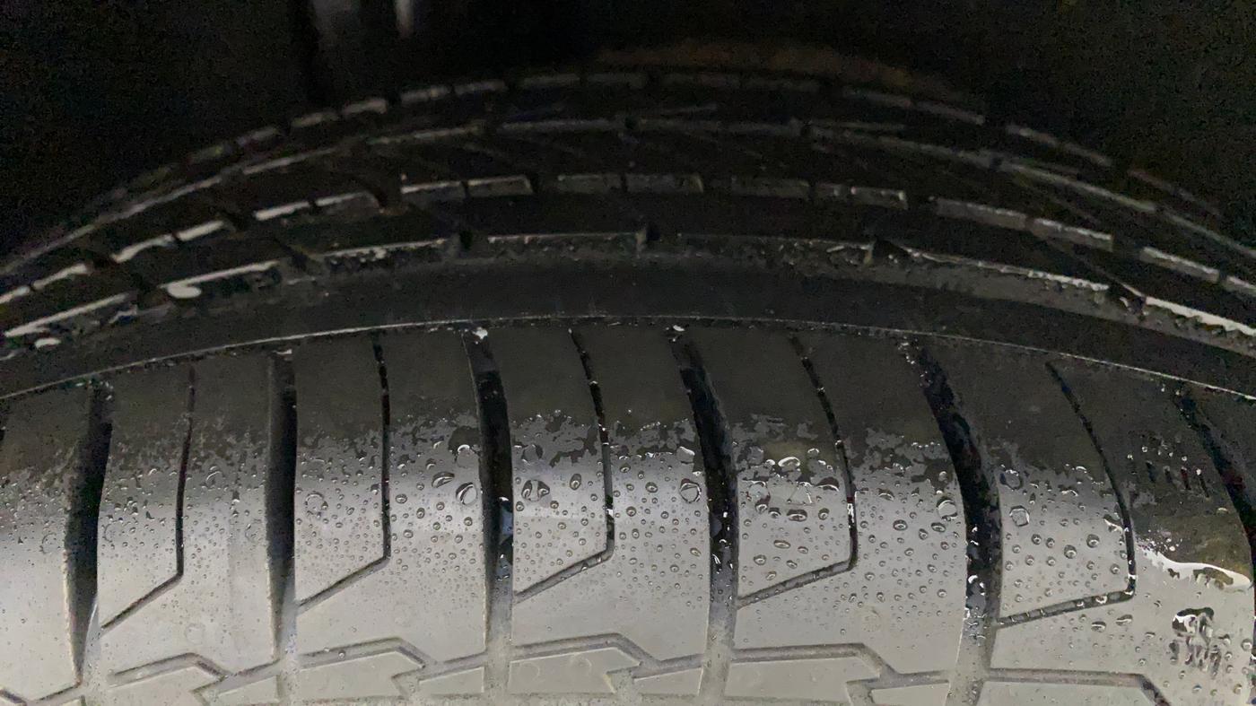 2019 Maruti Baleno ZETA PETROL 1.2, Petrol, Manual, 34,794 km, Right Rear Tyre Tread