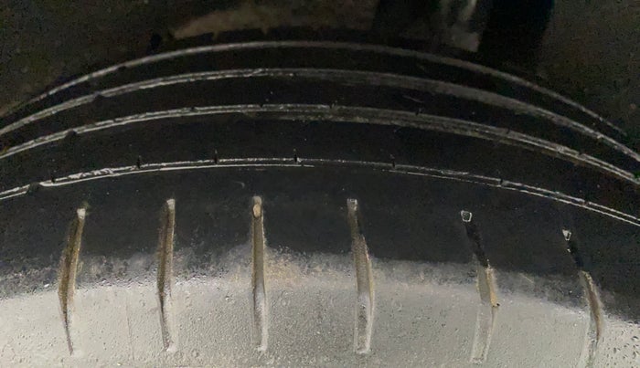 2019 Maruti Baleno ZETA PETROL 1.2, Petrol, Manual, 34,794 km, Left Rear Tyre Tread