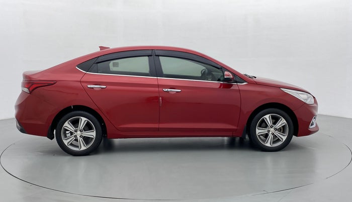 2019 Hyundai Verna 1.6 SX (O) CRDI MT, Diesel, Manual, 42,775 km, Right Side View