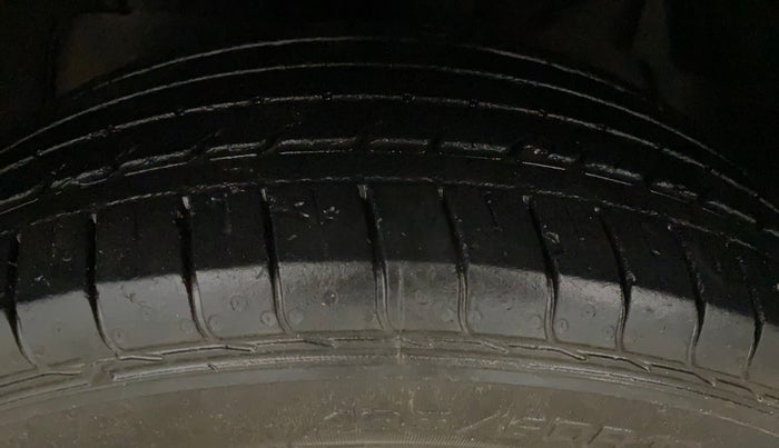 2021 Tata NEXON XE PETROL, Petrol, Manual, 34,801 km, Left Front Tyre Tread