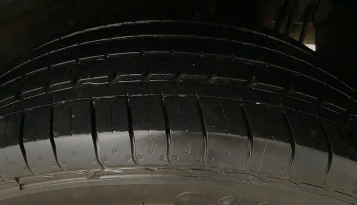 2021 Tata NEXON XE PETROL, Petrol, Manual, 34,801 km, Left Rear Tyre Tread