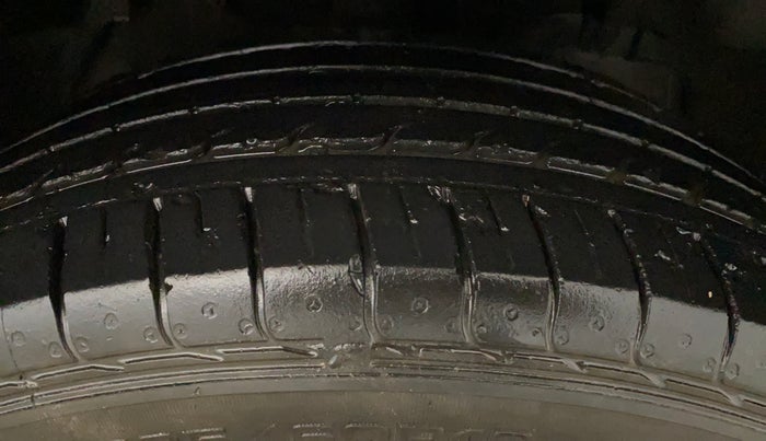 2021 Tata NEXON XE PETROL, Petrol, Manual, 34,801 km, Right Front Tyre Tread
