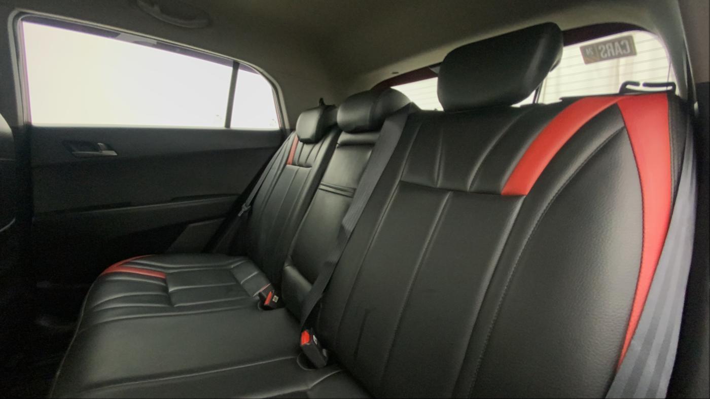 2017 Hyundai Creta SX PLUS AT 1.6 PETROL, Petrol, Automatic, 32,086 km, Right Side Rear Door Cabin