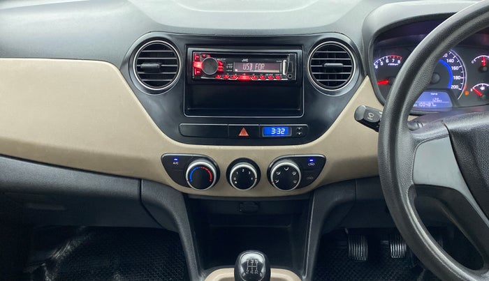2015 Hyundai Grand i10 MAGNA 1.2 VTVT, Petrol, Manual, 1,00,645 km, Air Conditioner
