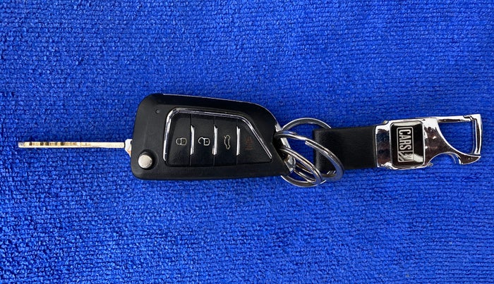 2018 Maruti IGNIS SIGMA 1.2, Petrol, Manual, 56,796 km, Key Close Up