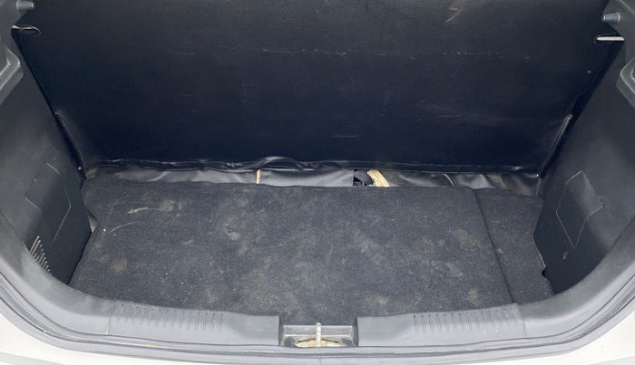 2018 Maruti IGNIS SIGMA 1.2, Petrol, Manual, 56,796 km, Boot Inside