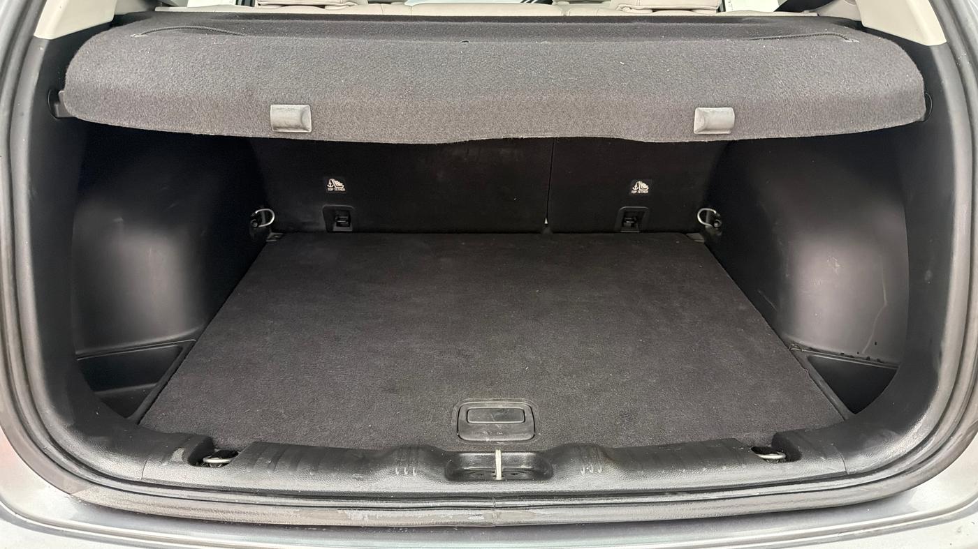 2019 Jeep Compass LIMITED 1.4 PETROL AT, Petrol, Automatic, 20,290 km, Boot Inside