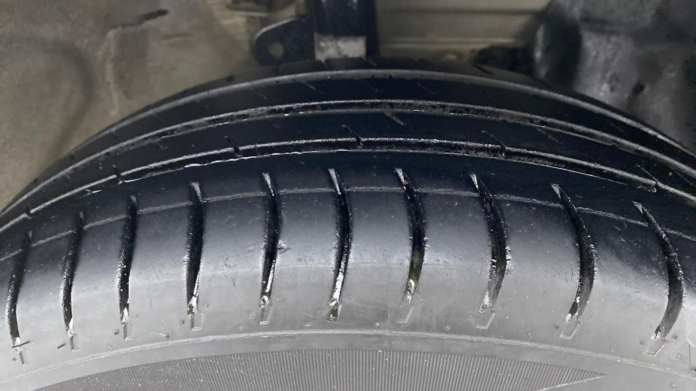 2017 Nissan Micra Active XV, Petrol, Manual, 77,537 km, Right Front Tyre Tread
