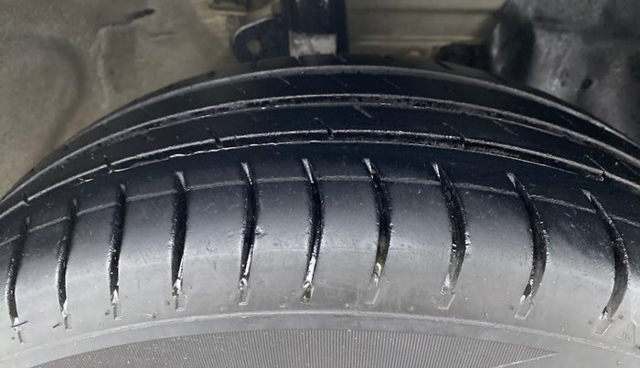 2017 Nissan Micra Active XV, Petrol, Manual, 77,537 km, Right Front Tyre Tread