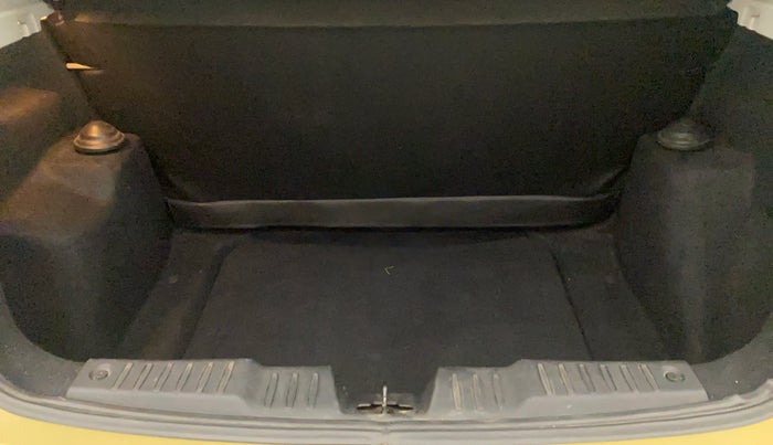 2020 Tata ALTROZ XZ PETROL, Petrol, Manual, 23,919 km, Boot Inside