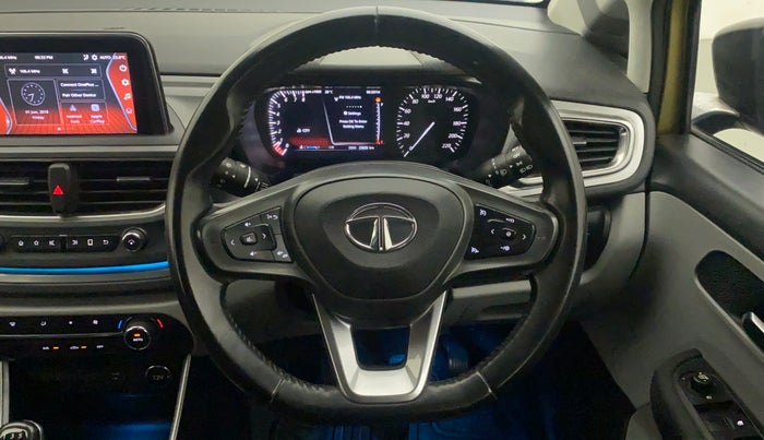 2020 Tata ALTROZ XZ PETROL, Petrol, Manual, 23,919 km, Steering Wheel Close Up