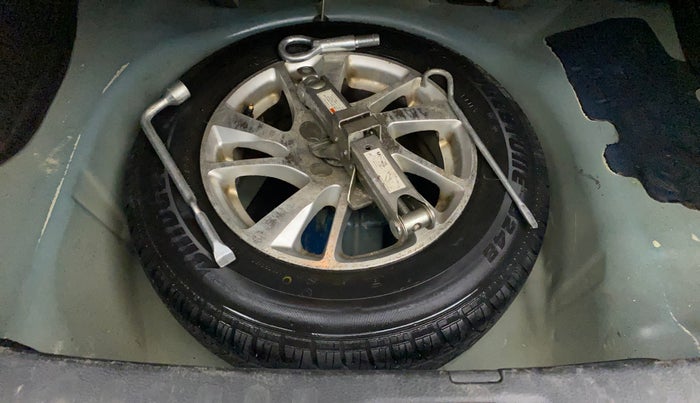 2013 Maruti Swift Dzire VXI, Petrol, Manual, 93,066 km, Spare Tyre