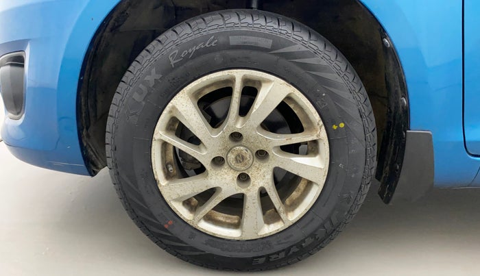 2013 Maruti Swift Dzire VXI, Petrol, Manual, 93,066 km, Left Front Wheel