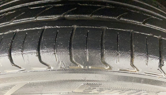 2016 Tata Tiago XT PETROL, Petrol, Manual, 55,817 km, Left Front Tyre Tread