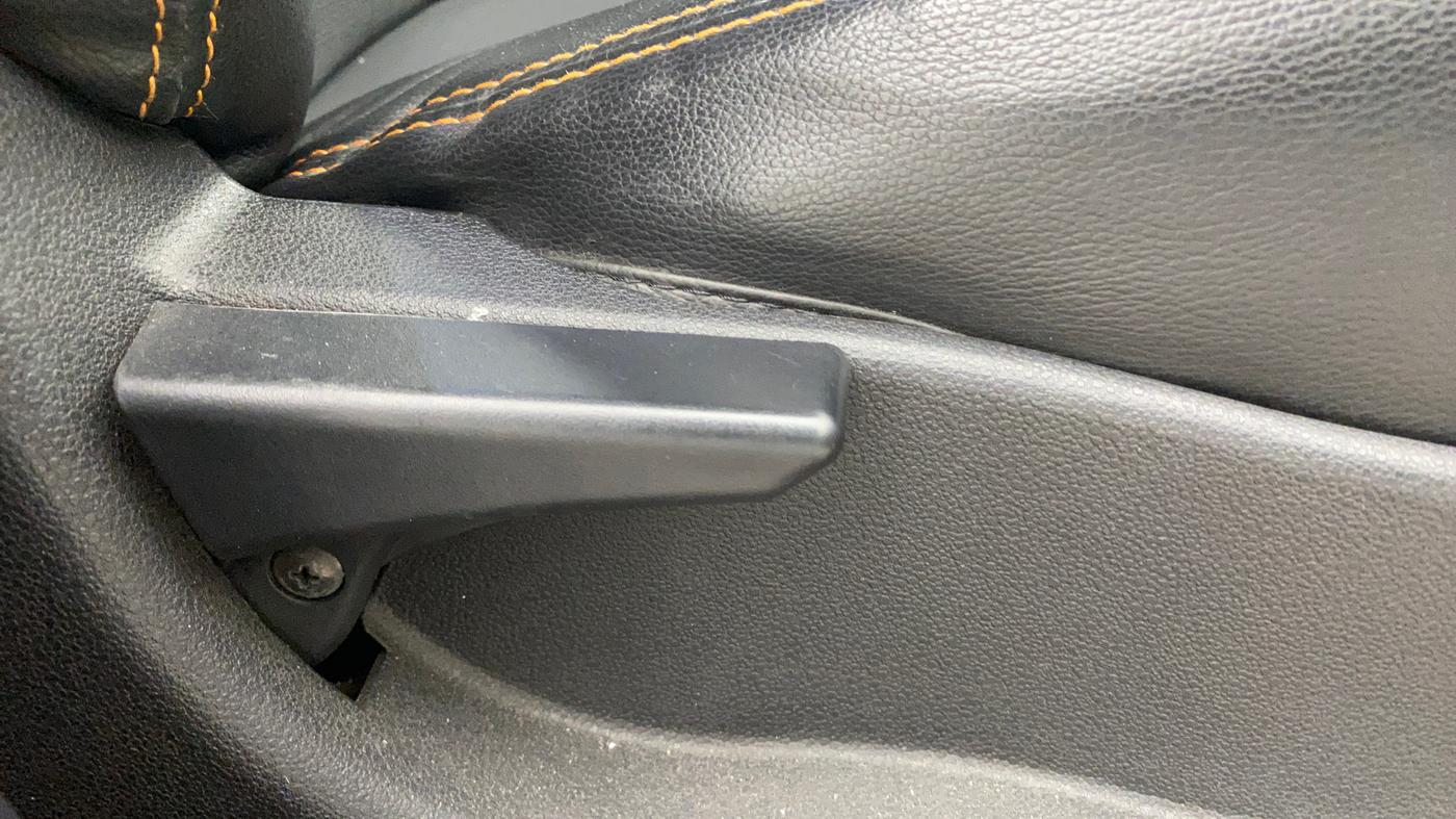 2016 Tata Tiago XT PETROL, Petrol, Manual, 55,817 km, Driver Side Adjustment Panel