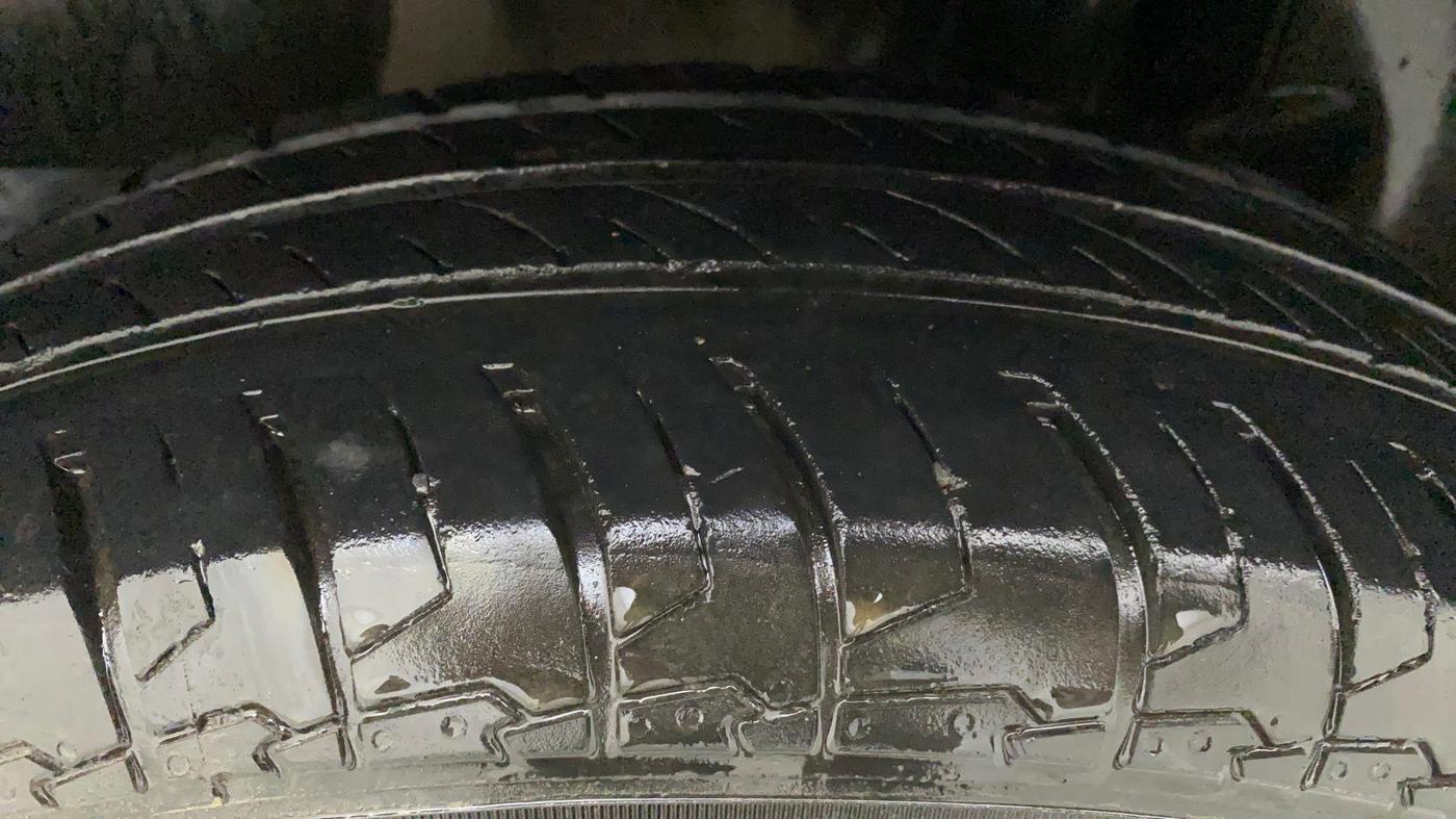 2021 Maruti Swift VXI AMT, Petrol, Automatic, 37,456 km, Left Rear Tyre Tread