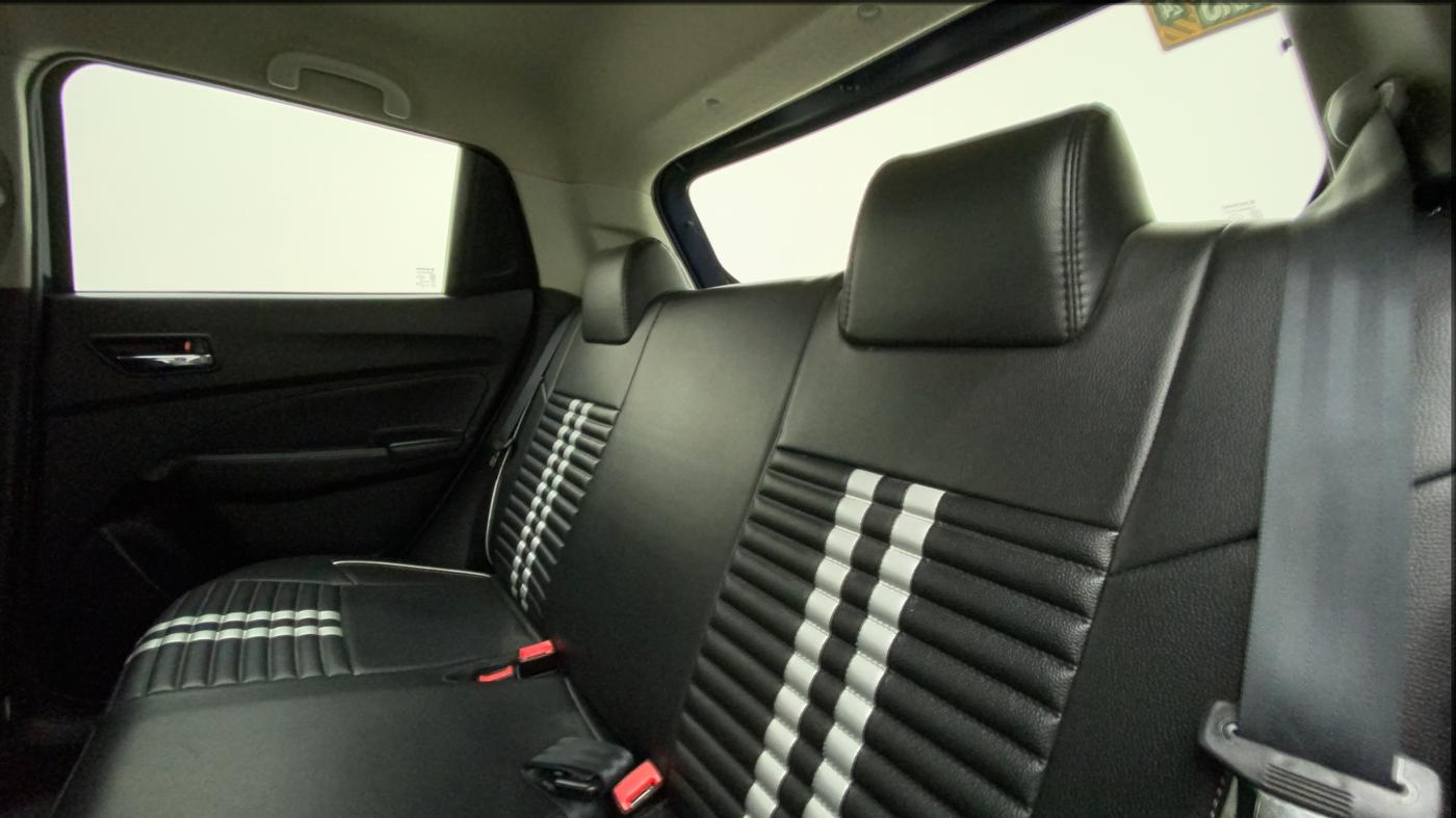 2021 Maruti Swift VXI AMT, Petrol, Automatic, 37,456 km, Right Side Rear Door Cabin