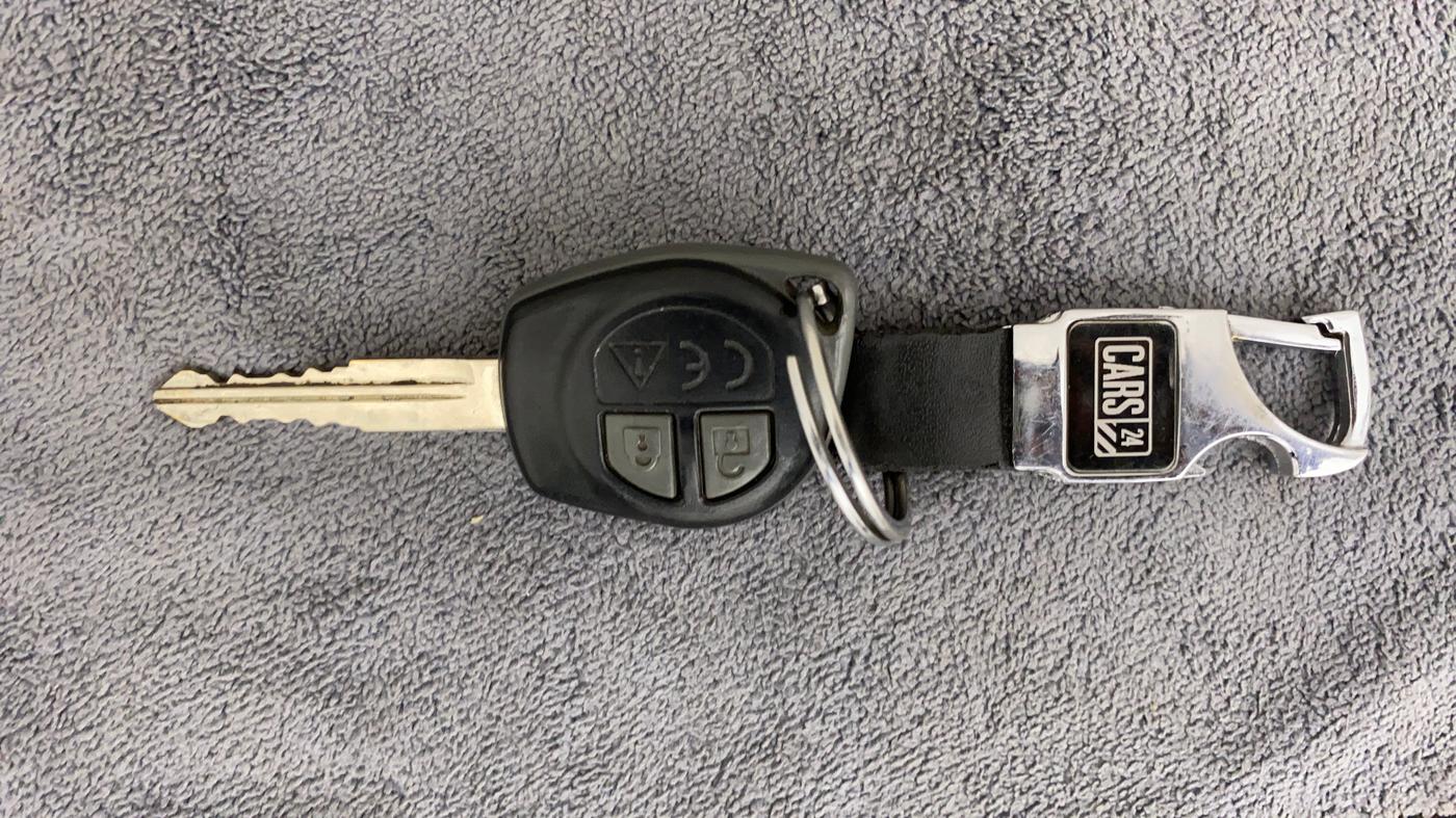 2021 Maruti Swift VXI AMT, Petrol, Automatic, 37,456 km, Key Close Up