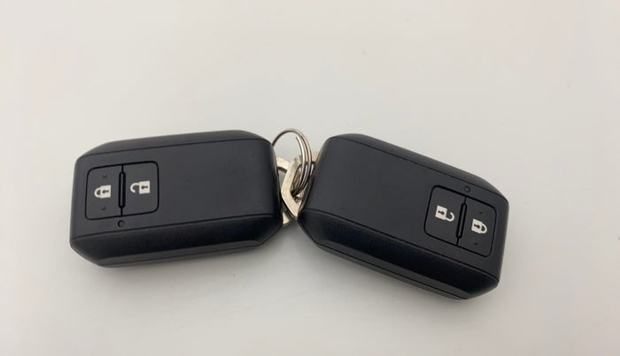 2020 Maruti Swift ZXI, Petrol, Manual, 34,256 km, Key Close Up