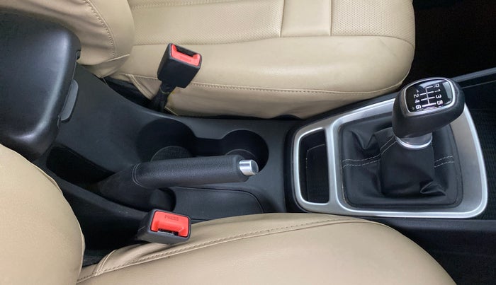 2021 Hyundai VENUE SX 1.0 TURBO IMT, Petrol, Manual, 25,159 km, Gear Lever