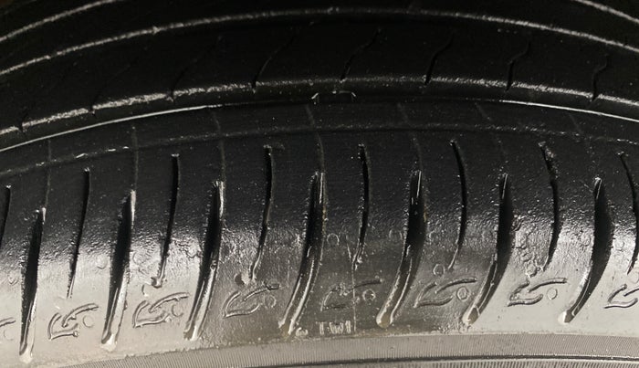 2021 Hyundai VENUE SX 1.0 TURBO IMT, Petrol, Manual, 25,159 km, Left Front Tyre Tread