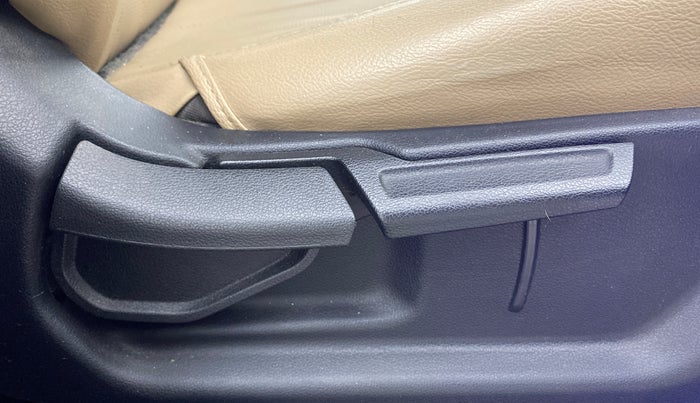 2021 Hyundai VENUE SX 1.0 TURBO IMT, Petrol, Manual, 25,159 km, Driver Side Adjustment Panel