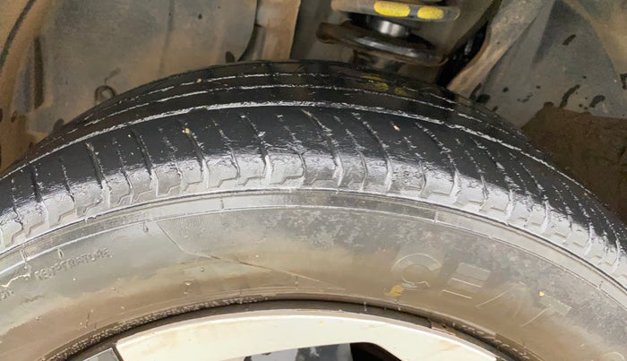 2022 Nissan MAGNITE XL, Petrol, Manual, 45,858 km, Left Front Tyre Tread