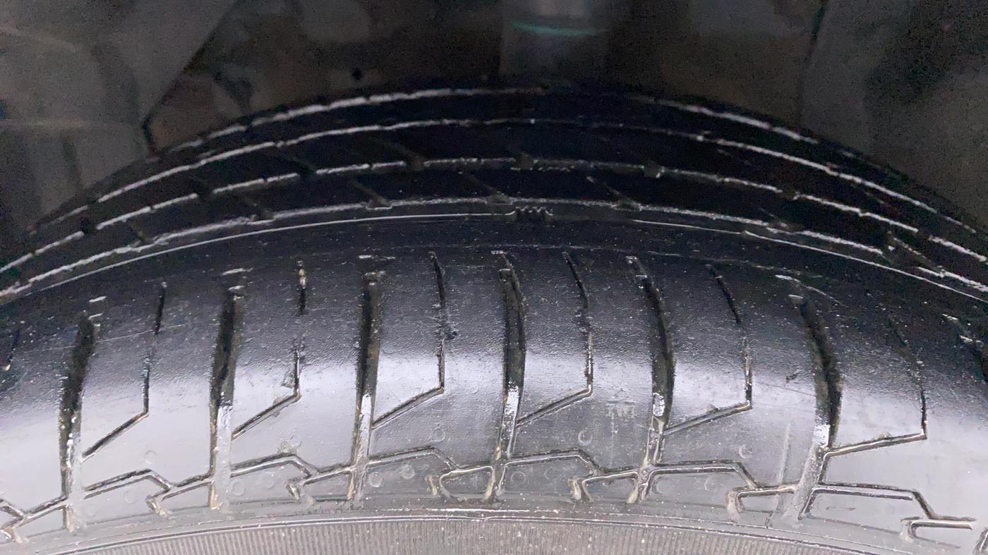 2019 Maruti S Cross DELTA SHVS, Diesel, Manual, 15,748 km, Left Front Tyre Tread