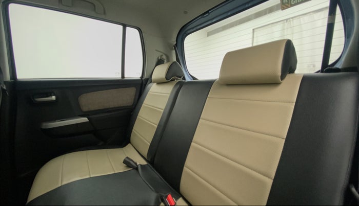 2015 Maruti Wagon R 1.0 VXI, Petrol, Manual, 26,527 km, Right Side Rear Door Cabin