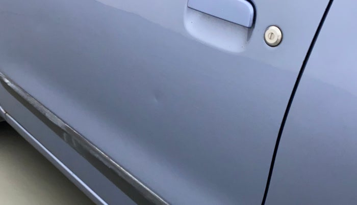 2015 Maruti Wagon R 1.0 VXI, Petrol, Manual, 26,527 km, Front passenger door - Slightly dented