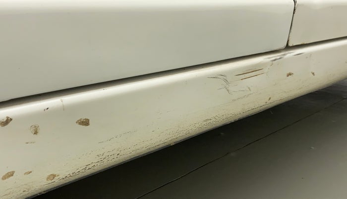 2011 Maruti Swift Dzire VXI, Petrol, Manual, 1,08,753 km, Right running board - Minor scratches