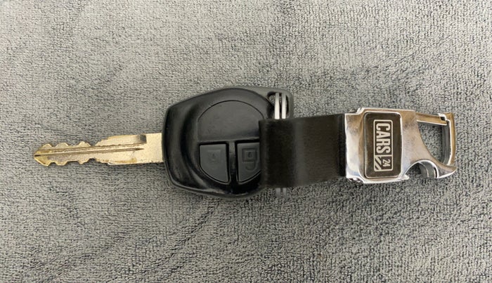 2011 Maruti Swift Dzire VXI, Petrol, Manual, 1,08,753 km, Key Close Up
