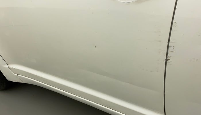 2011 Maruti Swift Dzire VXI, Petrol, Manual, 1,08,753 km, Front passenger door - Slightly dented