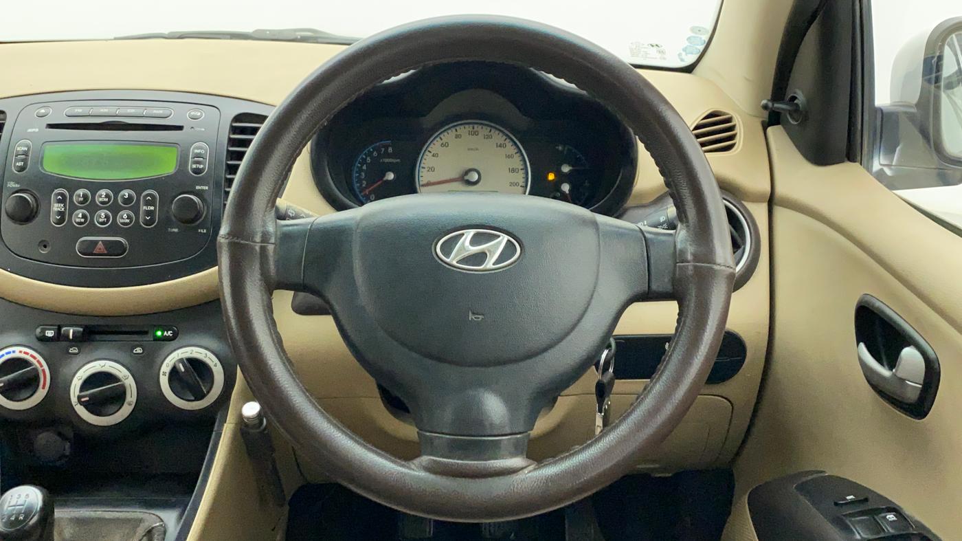 2010 Hyundai i10 SPORTZ 1.2, Petrol, Manual, 30,182 km, Steering Wheel Close Up