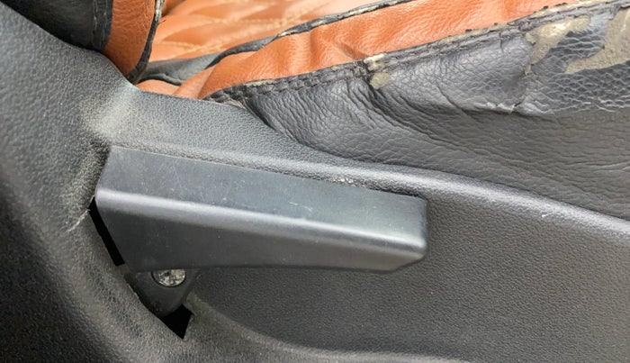 2017 Tata Tiago XT PETROL, Petrol, Manual, 70,783 km, Driver Side Adjustment Panel