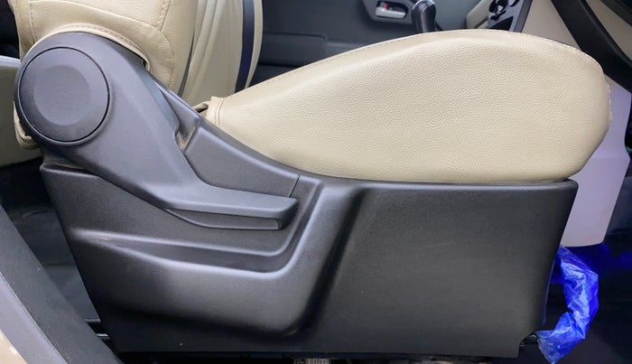 2022 Maruti New Wagon-R VXI (O) 1.2, Petrol, Manual, 29,500 km, Driver Side Adjustment Panel