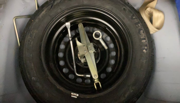 2016 Honda Brio S MT, Petrol, Manual, 27,847 km, Spare Tyre