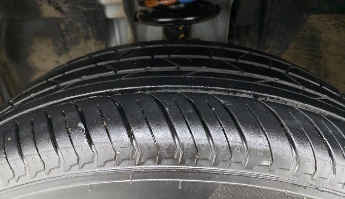 2022 Nissan MAGNITE XV TURBO CVT, Petrol, Automatic, 3,743 km, Left Front Tyre Tread