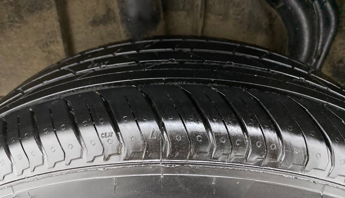 2022 Nissan MAGNITE XV TURBO CVT, Petrol, Automatic, 3,743 km, Right Rear Tyre Tread